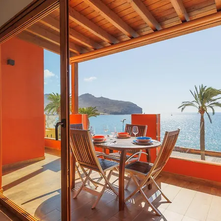 Los Marineros Apartment *